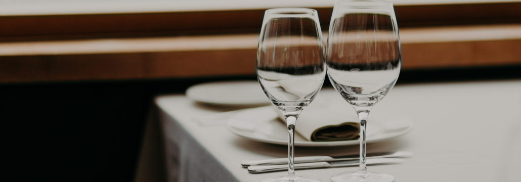 luxury restaurant linen service